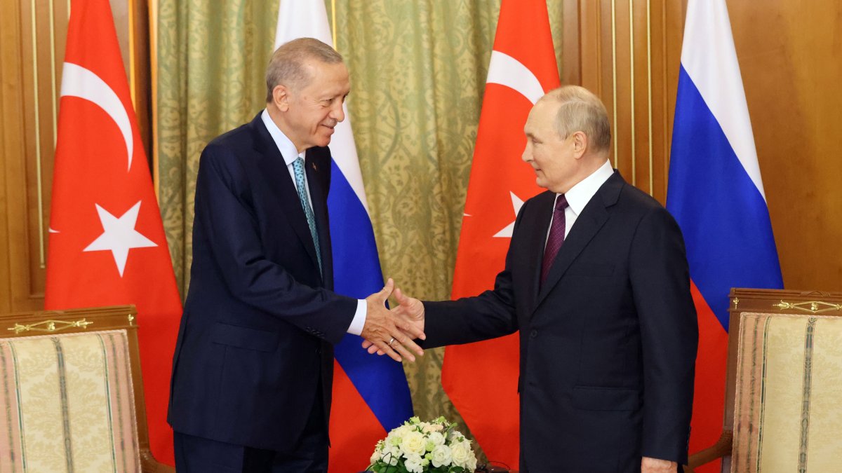 Erdoğan, Putin discuss Black Sea security, Russia-Ukraine contacts