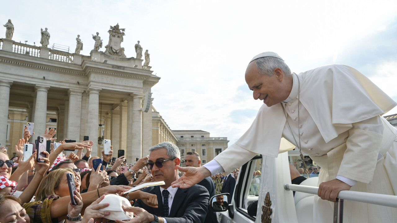 Pope tells bishops to listen to families' questions about vulnerability, sex